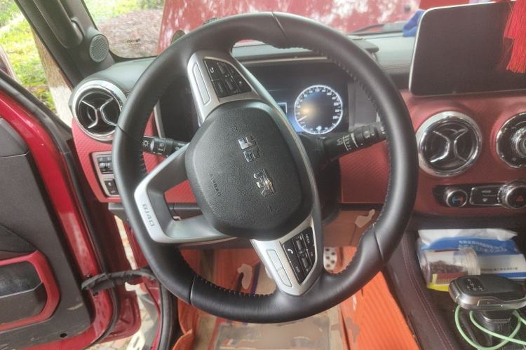 Used BAIC Off-Road BJ40 2020 2.0T Automatic Four-Wheel Drive Urban Hunter Edition Chivalrous Type Steering Wheel
