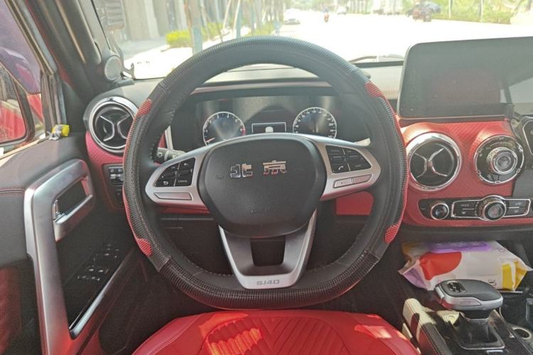 Used BAIC Off-Road BJ40 2020 2.0T Automatic Four-Wheel Drive Urban Hunter Edition Chivalrous Type Steering Wheel