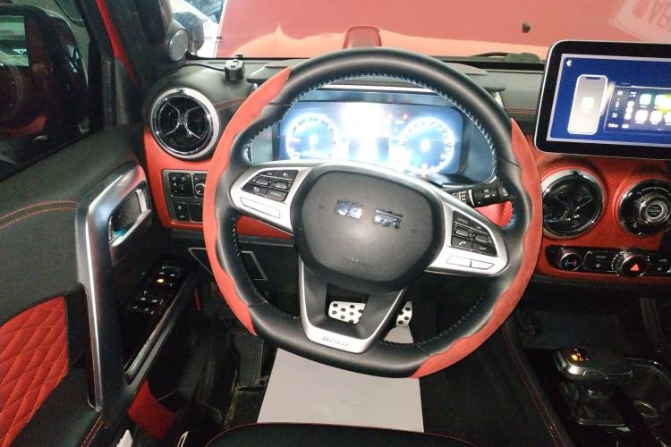 Used BAIC Off-Road BJ40 2020 2.0T Automatic Four-Wheel Drive Urban Hunter Edition Chivalrous Type Steering Wheel