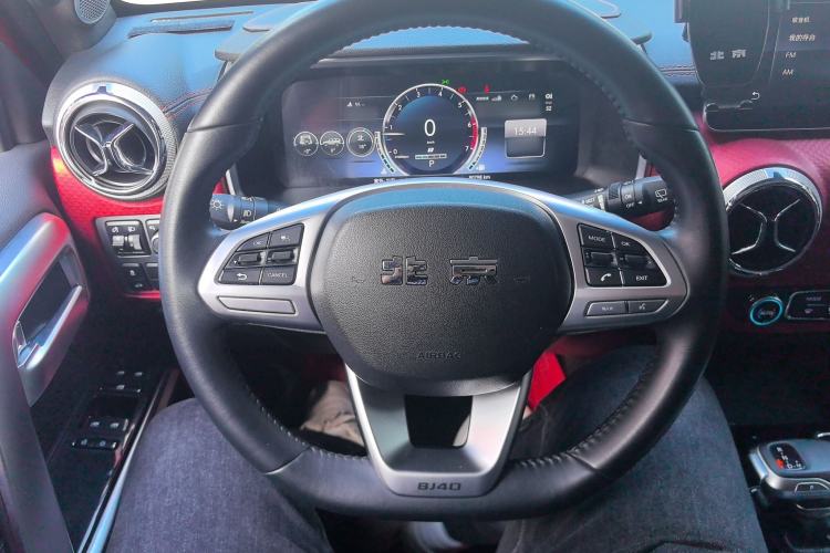Used BAIC Off-Road BJ40 2020 2.0T Automatic Four-Wheel Drive Urban Hunter Edition Chivalrous Type Steering Wheel