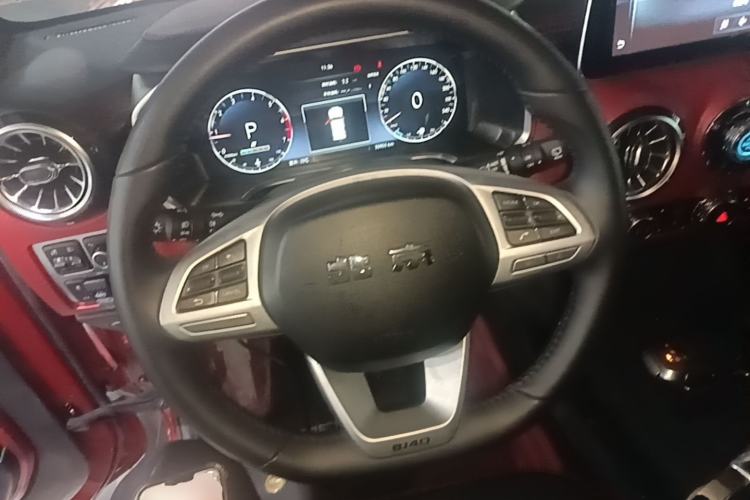 Used BAIC Off-Road BJ40 2020 2.0T Automatic Four-Wheel Drive Urban Hunter Edition Chivalrous Type Steering Wheel