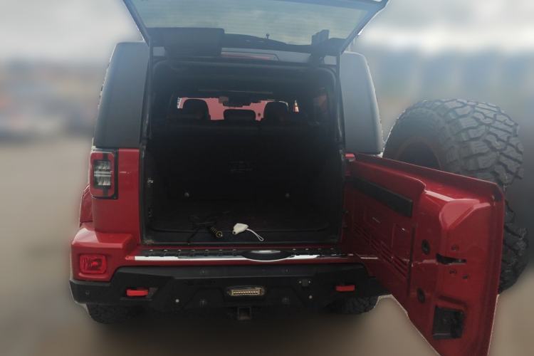 Used BAIC Off-Road BJ40 2020 2.0T Automatic Four-Wheel Drive Urban Hunter Edition Chivalrous Type Trunk