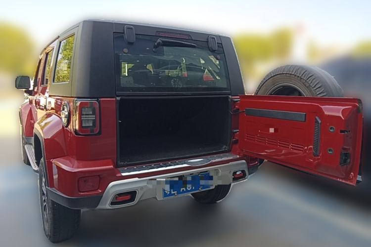 Used BAIC Off-Road BJ40 2020 2.0T Automatic Four-Wheel Drive Urban Hunter Edition Chivalrous Type Trunk