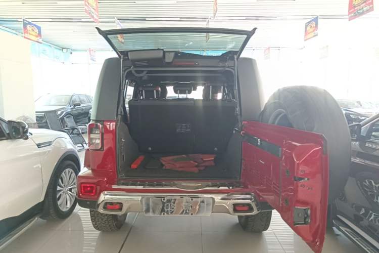 Used BAIC Off-Road BJ40 2020 2.0T Automatic Four-Wheel Drive Urban Hunter Edition Prestige Version Trunk
