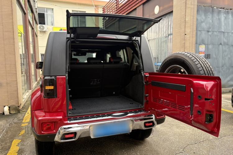 Used BAIC Off-Road BJ40 2020 2.0T Automatic Four-Wheel Drive Urban Hunter Edition Chivalrous Type Trunk