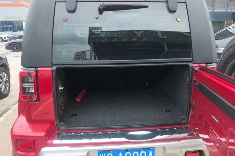 Used BAIC Off-Road BJ40 2020 2.0T Automatic Four-Wheel Drive Urban Hunter Edition Chivalrous Type Trunk