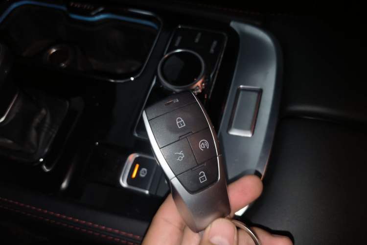 Used BAIC Off-Road BJ40 2020 2.0T Automatic Four-Wheel Drive Urban Hunter Edition Chivalrous Type Vehicle Key