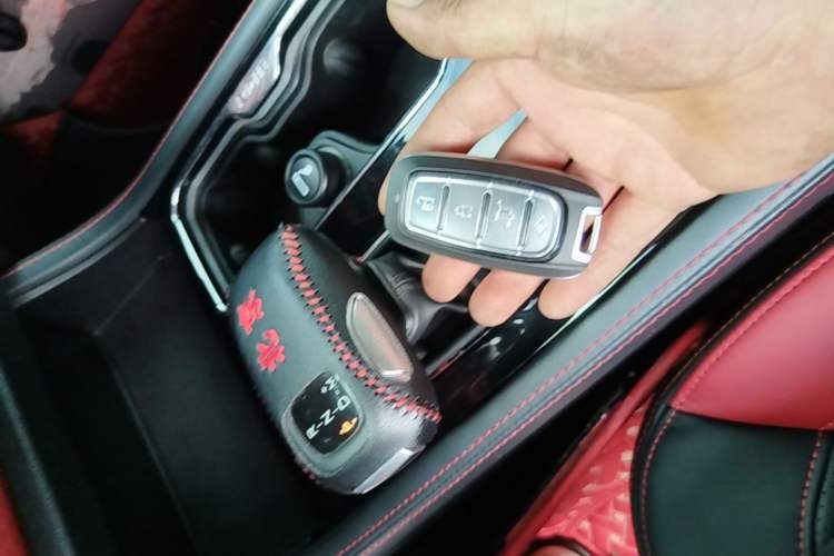 Used BAIC Off-Road BJ40 2020 2.0T Automatic Four-Wheel Drive Urban Hunter Edition Chivalrous Type Vehicle Key