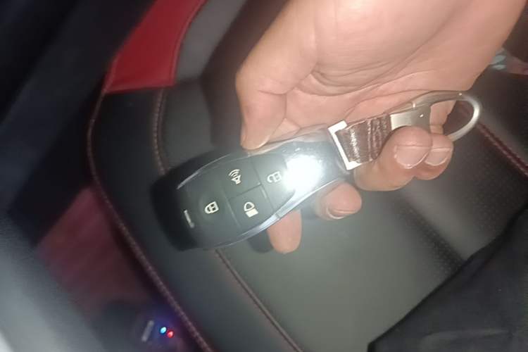 Used BAIC Off-Road BJ40 2020 2.0T Automatic Four-Wheel Drive Urban Hunter Edition Chivalrous Type Vehicle Key