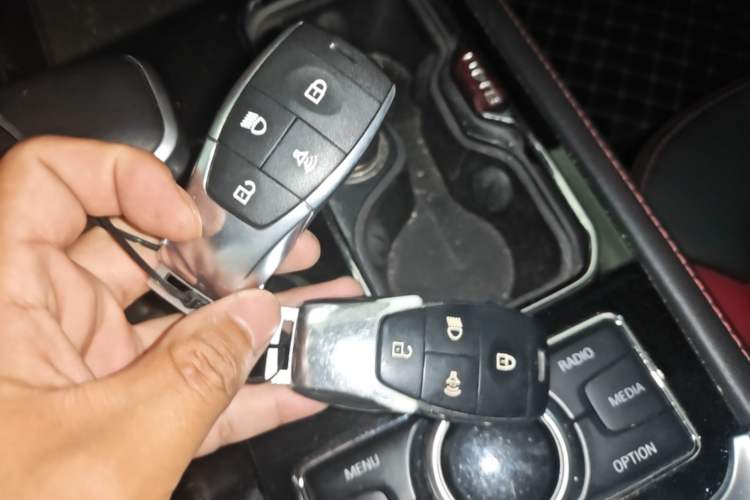 Used BAIC Off-Road BJ40 2020 2.0T Automatic Two-Wheel Drive Urban Hunter Edition Chivalrous Type Vehicle Key
