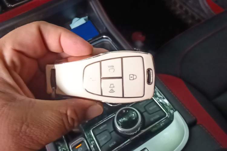 Used BAIC Off-Road BJ40 2020 2.0T Automatic Four-Wheel Drive Urban Hunter Edition Chivalrous Type Vehicle Key