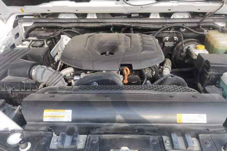 Used BAIC Off-Road BJ40 2020 2.0T Automatic Four-Wheel Drive Urban Hunter Edition Chivalrous Type Engine Bay