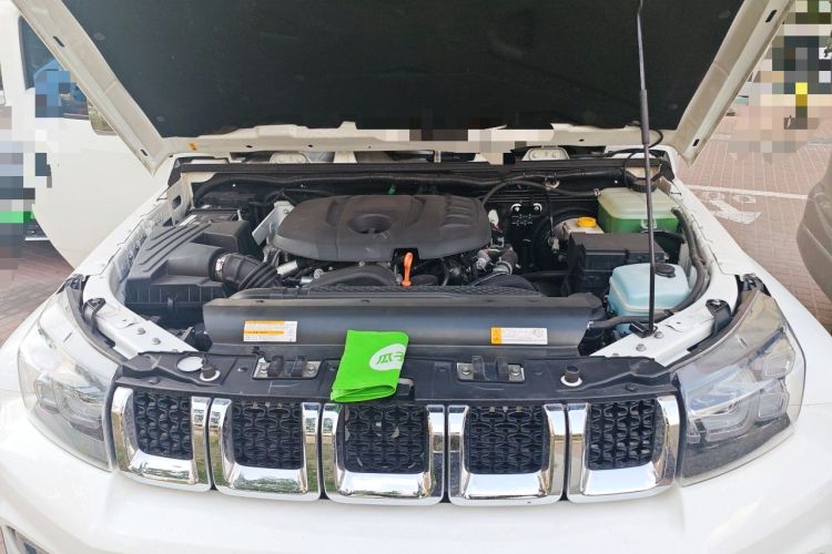 Used BAIC Off-Road BJ40 2020 2.0T Automatic Four-Wheel Drive Urban Hunter Edition Chivalrous Type Engine Bay