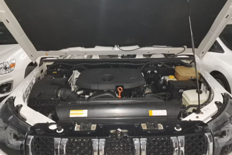 Used BAIC Off-Road BJ40 2020 2.0T Automatic Four-Wheel Drive Urban Hunter Edition Chivalrous Type Engine Bay
