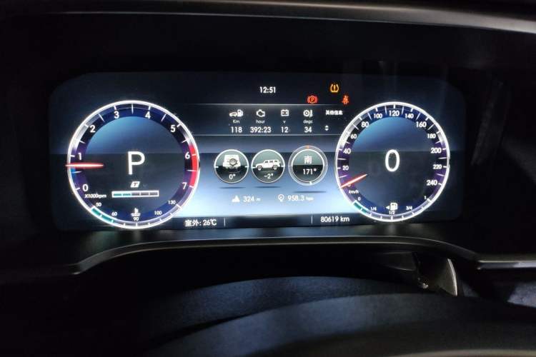 Used BAIC Off-Road BJ40 2020 2.0T Automatic Four-Wheel Drive Urban Hunter Edition Chivalrous Type Instrument Cluster