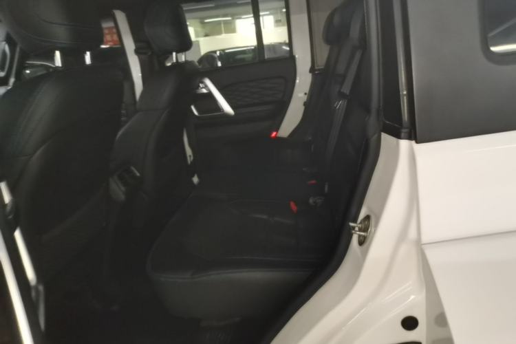 Used BAIC Off-Road BJ40 2020 2.0T Automatic Four-Wheel Drive Urban Hunter Edition Chivalrous Type Left Rear Seat