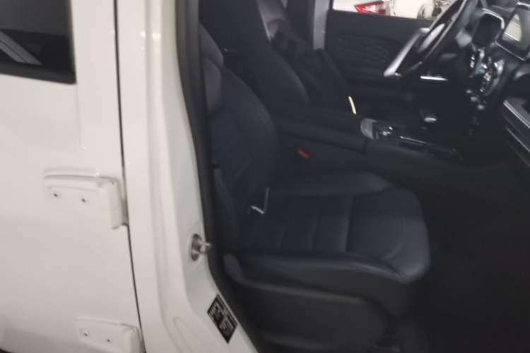 Used BAIC Off-Road BJ40 2020 2.0T Automatic Four-Wheel Drive Urban Hunter Edition Chivalrous Type Right Front Seat