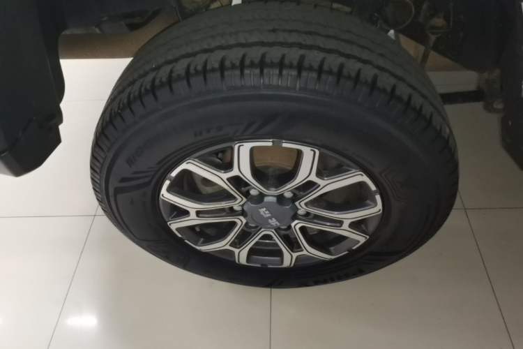 Used BAIC Off-Road BJ40 2020 2.0T Automatic Four-Wheel Drive Urban Hunter Edition Chivalrous Type Right Rear Wheel Hub