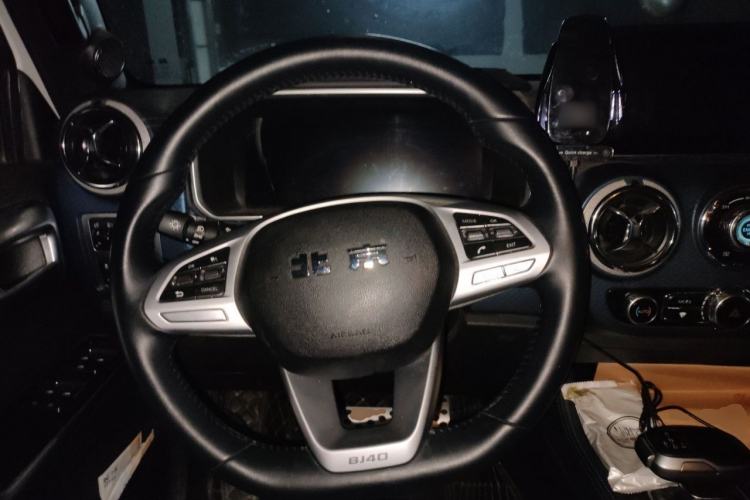 Used BAIC Off-Road BJ40 2020 2.0T Automatic Four-Wheel Drive Urban Hunter Edition Chivalrous Type Steering Wheel