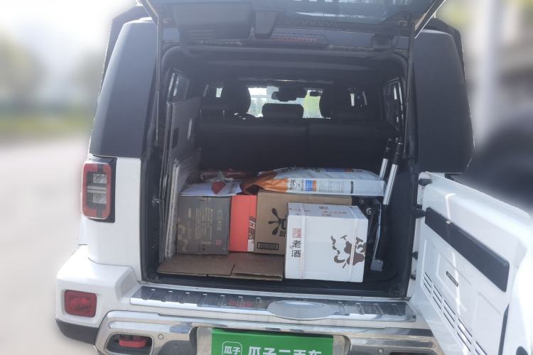 Used BAIC Off-Road BJ40 2020 2.0T Automatic Four-Wheel Drive Urban Hunter Edition Chivalrous Type Trunk