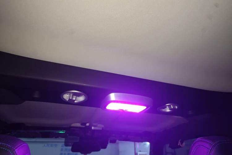 Used BAIC Off-Road BJ40 2020 2.0T Automatic Four-Wheel Drive Urban Hunter Edition Prestige Version Headliner