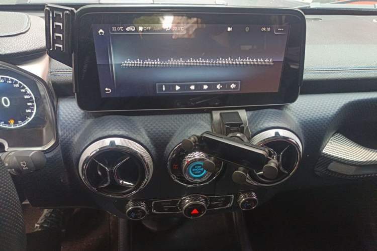 Used BAIC Off-Road BJ40 2021 2.3T Automatic Four-Wheel Drive Blade Hero Edition Supreme Version Audio And AC Panel