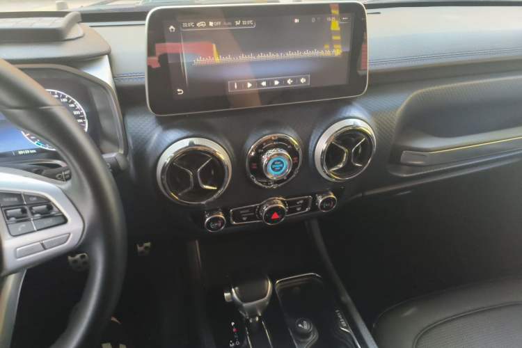 Used BAIC Off-Road BJ40 2021 2.3T Automatic Four-Wheel Drive Blade Hero Edition Supreme Version Audio And AC Panel