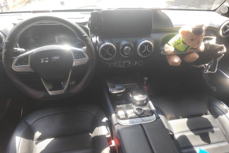 Used BAIC Off-Road BJ40 2021 2.0D Automatic Four-Wheel Drive Blade Hero Edition Adventurer Type Center Console