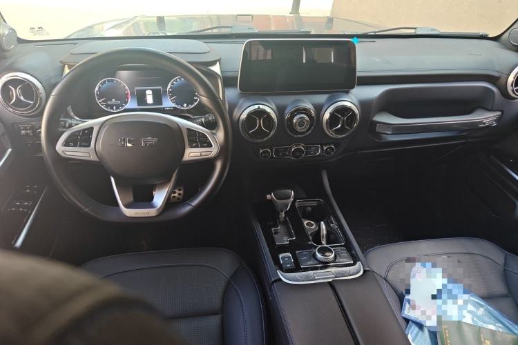 Used BAIC Off-Road BJ40 2021 2.3T Automatic Four-Wheel Drive Blade Hero Edition Supreme Version Center Console