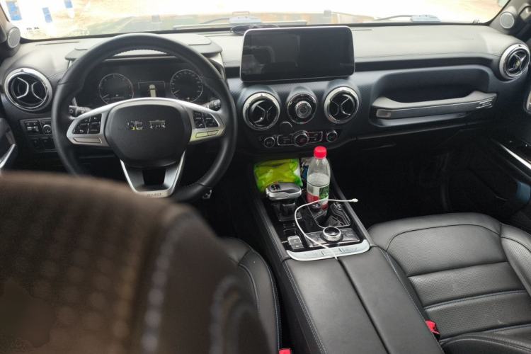 Used BAIC Off-Road BJ40 2021 2.0D Automatic Four-Wheel Drive Blade Hero Edition Adventurer Type Center Console