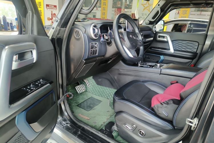 Used BAIC Off-Road BJ40 2021 2.3T Automatic Four-Wheel Drive Blade Hero Edition Supreme Version Driver Seat