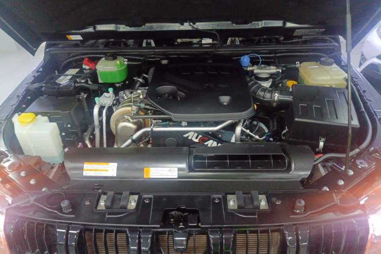 Used BAIC Off-Road BJ40 2021 2.0D Automatic Four-Wheel Drive Blade Hero Edition Adventurer Type Engine Bay