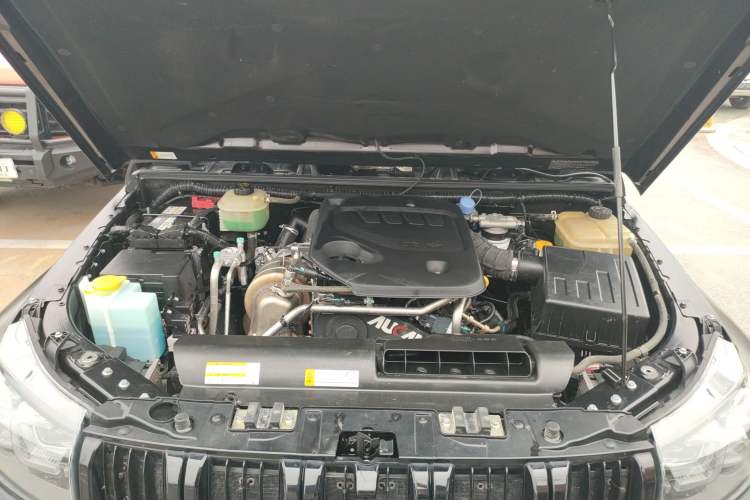 Used BAIC Off-Road BJ40 2021 2.0D Automatic Four-Wheel Drive Blade Hero Edition Adventurer Type Engine Bay