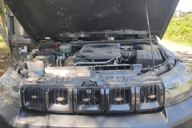 Used BAIC Off-Road BJ40 2021 2.0D Automatic Four-Wheel Drive Blade Hero Edition Adventurer Model (with Front and Rear Electronic Locks) Engine Bay