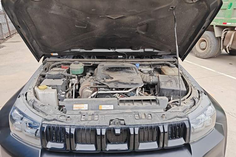 Used BAIC Off-Road BJ40 2021 2.0D Automatic Four-Wheel Drive Blade Hero Edition Adventurer Type Engine Bay