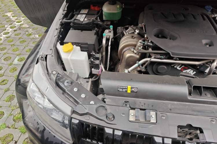 Used BAIC Off-Road BJ40 2021 2.0D Automatic Four-Wheel Drive Blade Hero Edition Adventurer Type Engine Bay Right