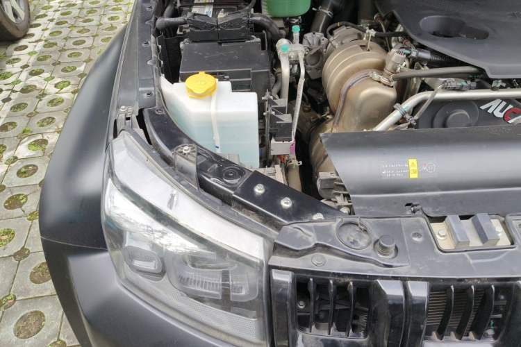 Used BAIC Off-Road BJ40 2021 2.0D Automatic Four-Wheel Drive Blade Hero Edition Adventurer Type Engine Bay Right