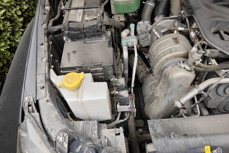 Used BAIC Off-Road BJ40 2021 2.0D Automatic Four-Wheel Drive Blade Hero Edition Adventurer Type Engine Bay Right