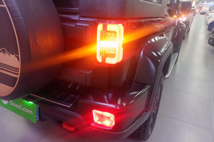 Used BAIC Off-Road BJ40 2021 2.0D Automatic Four-Wheel Drive Blade Hero Edition Adventurer Type Exterior 3