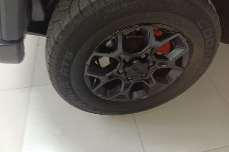 Used BAIC Off-Road BJ40 2021 2.0D Automatic Four-Wheel Drive Blade Hero Edition Pioneer Model Exterior 4