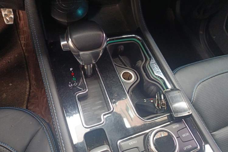 Used BAIC Off-Road BJ40 2021 2.3T Automatic Four-Wheel Drive Blade Hero Edition Supreme Version Gear Lever