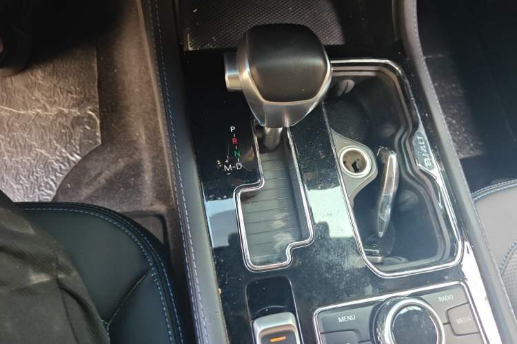 Used BAIC Off-Road BJ40 2021 2.3T Automatic Four-Wheel Drive Blade Hero Edition Supreme Version Gear Lever