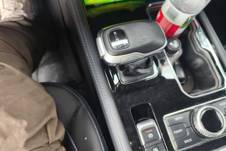 Used BAIC Off-Road BJ40 2021 2.0D Automatic Four-Wheel Drive Blade Hero Edition Adventurer Type Gear Lever