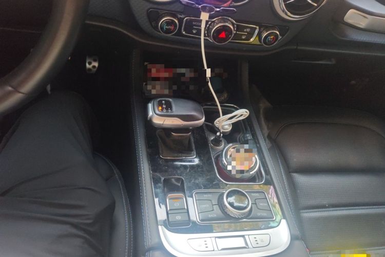 Used BAIC Off-Road BJ40 2021 2.0D Automatic Four-Wheel Drive Blade Hero Edition Adventurer Type Gear Lever