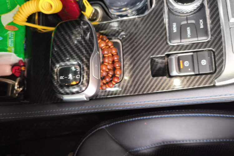 Used BAIC Off-Road BJ40 2021 2.0D Automatic Four-Wheel Drive Blade Hero Edition Adventurer Type Gear Lever