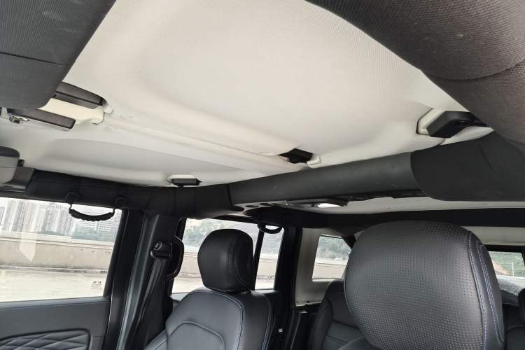 Used BAIC Off-Road BJ40 2021 2.0D Automatic Four-Wheel Drive Blade Hero Edition Adventurer Type Headliner