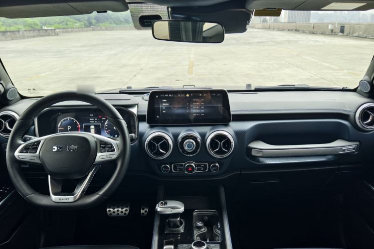 Used BAIC Off-Road BJ40 2021 2.0D Automatic Four-Wheel Drive Blade Hero Edition Adventurer Type Interior 3