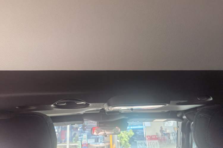 Used BAIC Off-Road BJ40 2021 2.0D Automatic Four-Wheel Drive Blade Hero Edition Adventurer Type Interior 5