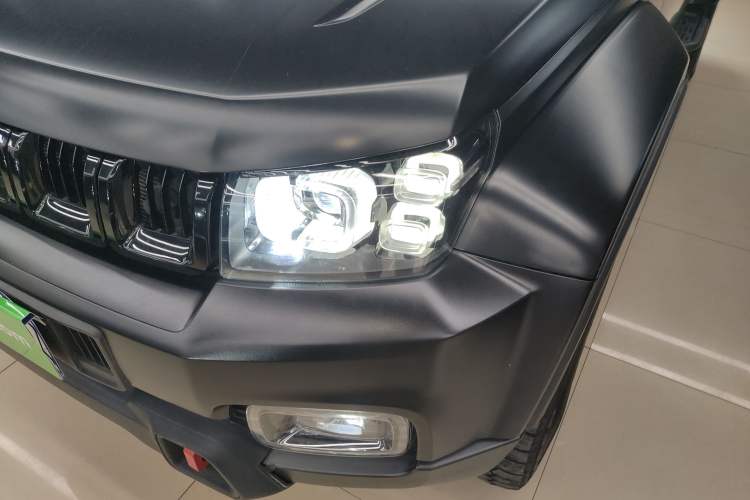 Used BAIC Off-Road BJ40 2021 2.0D Automatic Four-Wheel Drive Blade Hero Edition Adventurer Type Left Front Headlight