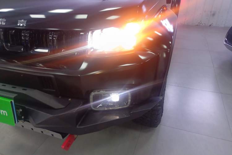 Used BAIC Off-Road BJ40 2021 2.0D Automatic Four-Wheel Drive Blade Hero Edition Adventurer Type Left Front Headlight